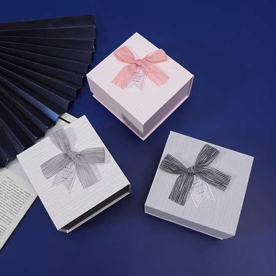 Wooden/Paper/Plastic/Leather/Velvet Factory Jewelry Watch Cosmetic Perfume Gift Packaging Set Storage Box Wholesale.